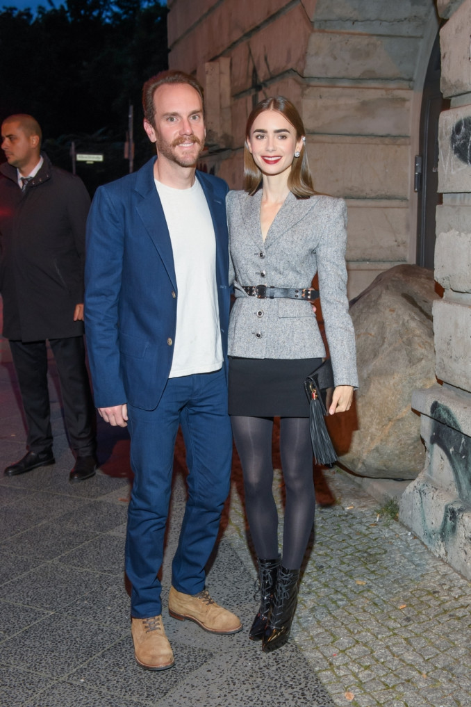 Charlie Mc​Dowell ir Lily Collins